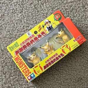 Tomy Pokémon Pikachu Figures
